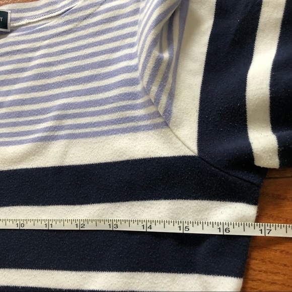 Striped Blue and White Top Size Small - Picture 5 of 6